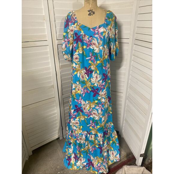 VTG Hilo Hattie Muumuu Hawaiian Maxi Dress Floral Tropical Size Medium USA Made - Picture 1 of 10